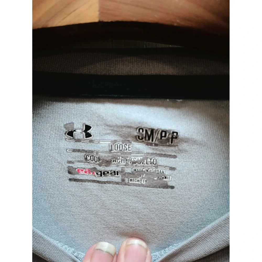 Under Armour Shirt Mens Small Gray HeatGear‎ Loose Fit Athletic Training